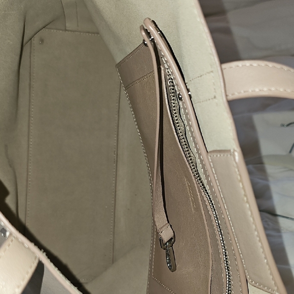 AWAY Dusty Pink Tote Bag - Picture 5 of 6